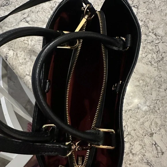 Louis Vuitton Monogram Giant Montaigne black and cream Beautiful handbag. - Picture 2 of 16
